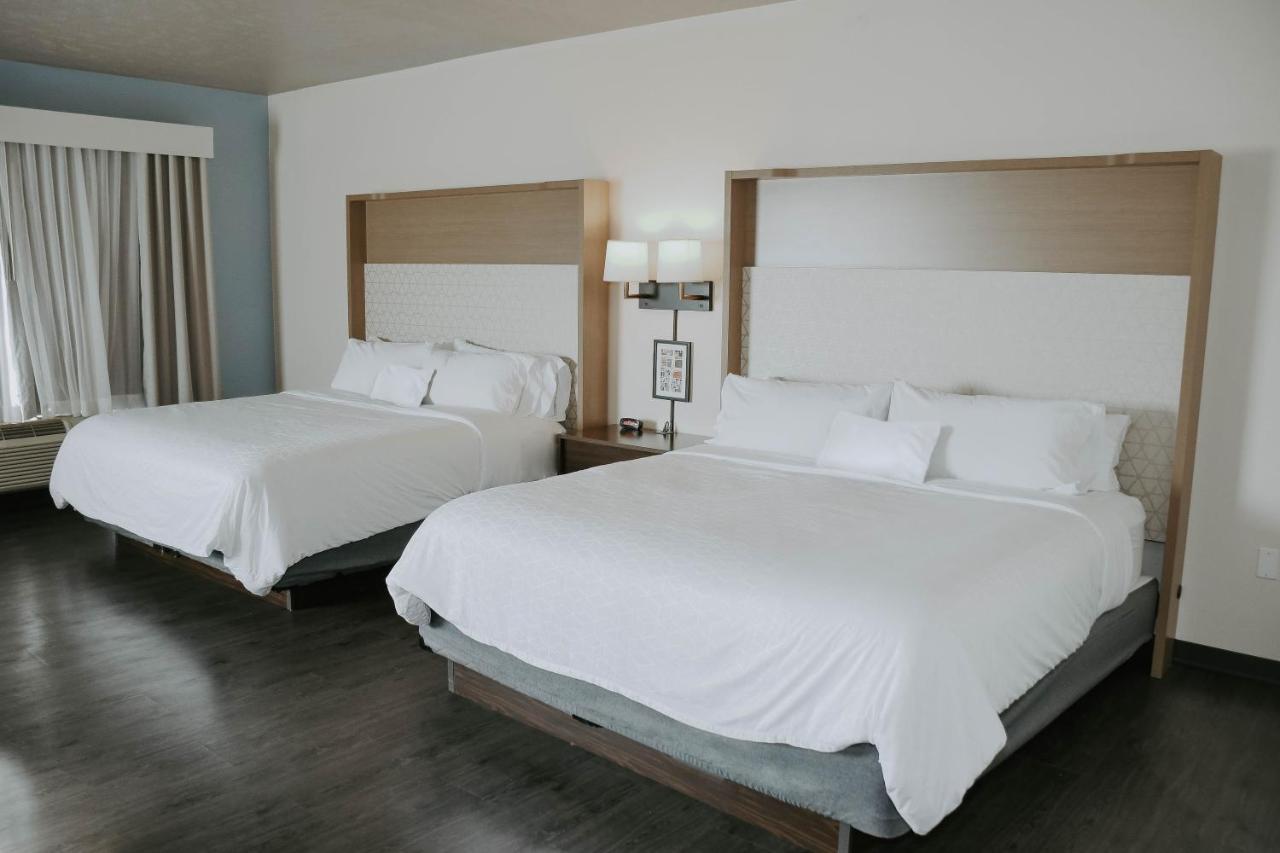 Holiday Inn Omaha Downtown - Waterpark By Ihg Exterior foto